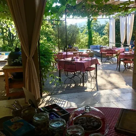 Sieste En Luberon Alojamento de Acomodação e Pequeno-almoço *